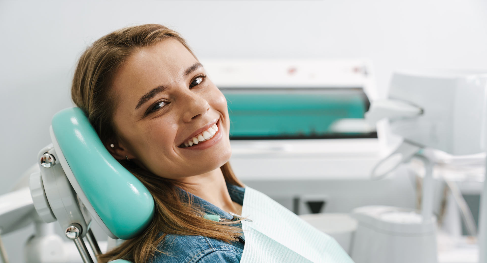 3 reasons to treat yourself to tooth whitening